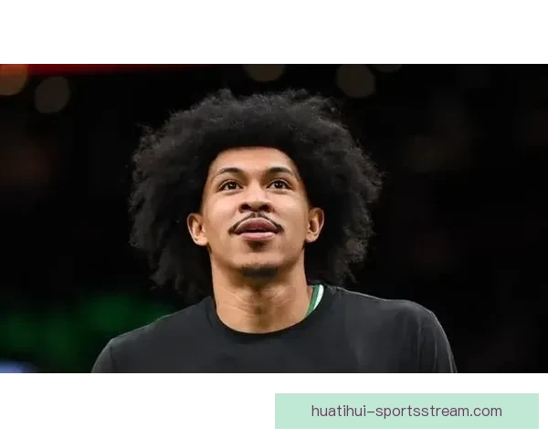 豪瑟里程碑成绿军队史第十位投中700三分球球员